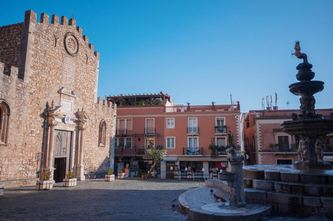 Castalia Apartments & Rooms Duomo Taormina Exteriör bild